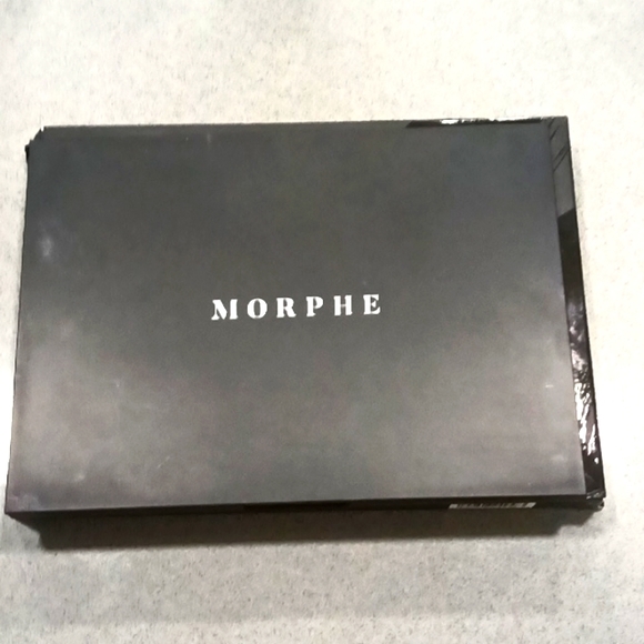 NWT Morphe eyeshadow pallette - Picture 3 of 5